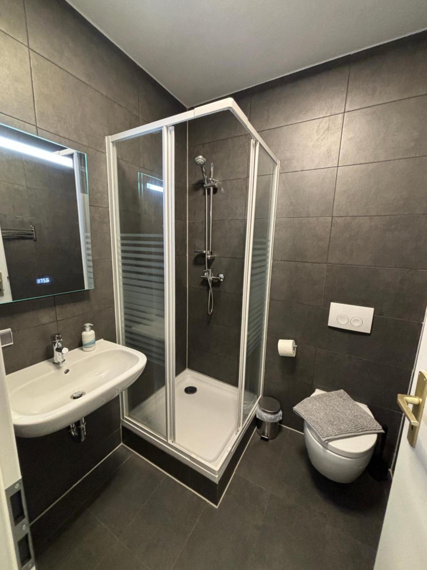 Harmony - 4 Schlafzimmer 2 Baeder Ganzes Apartement Meiningen Eksteriør bilde